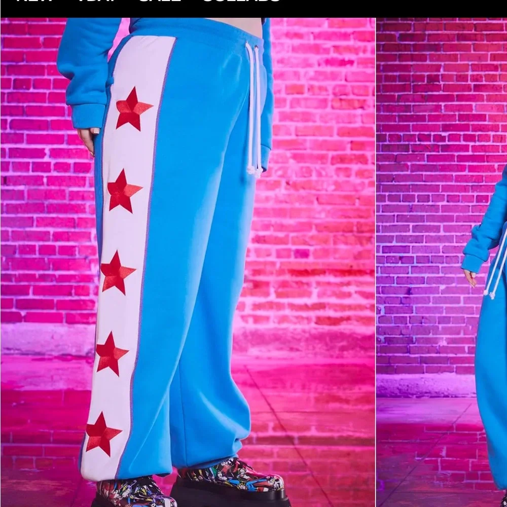 Dolls Kill x DC Comics | Warrior Goddess Sweatpants || XXS - Picture 2 of 9